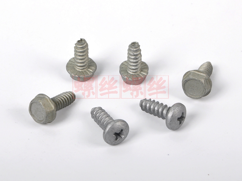 Self-tapping-screw-wood-screw1